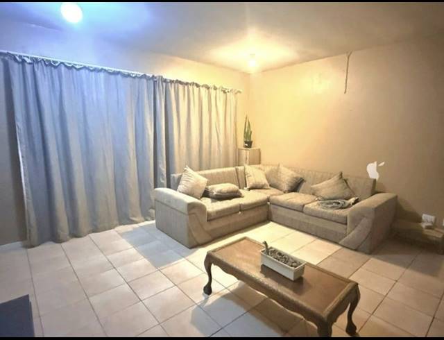 3 BEDROOM HOUSE FOR SALE IN MINNEBRON